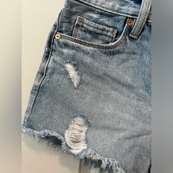 Blank NYC High Rise Distressed Button Fly Raw edge Denim Jean Shorts Sz 24 - Picture 4 of 9